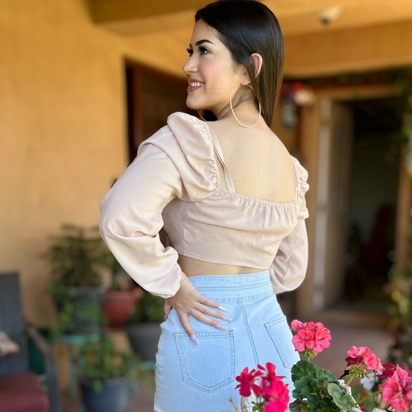 Cream Tie Front Crop Long Sleeve NWT - Picture 3 of 10